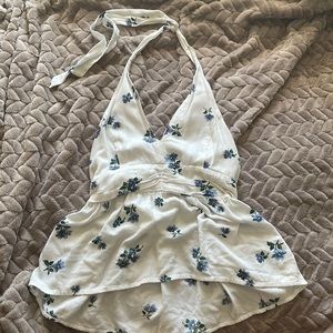 Cropped halter blouse